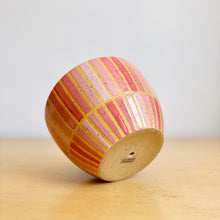 Load image into Gallery viewer, 7" Table Planter - 6
