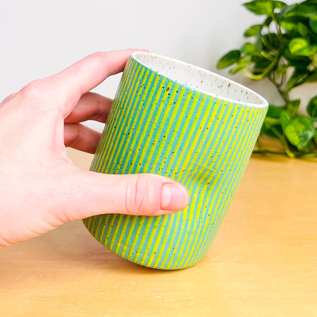 16oz. Thumb Cup - 39