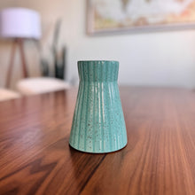 Load image into Gallery viewer, Vase - Aqua
