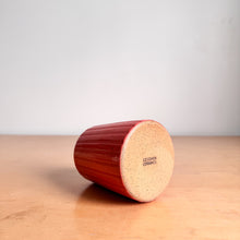 Load image into Gallery viewer, Vase - 37
