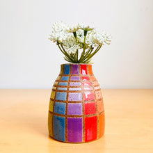 Load image into Gallery viewer, Bud Vase - 46
