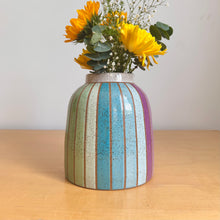 Load image into Gallery viewer, Vase - 36
