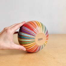 Load image into Gallery viewer, Vase - 27
