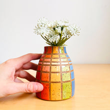 Load image into Gallery viewer, Bud Vase - 46
