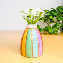 Load image into Gallery viewer, Bud Vase - 34
