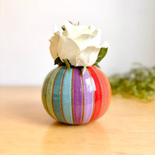 Load image into Gallery viewer, Bud Vase - 5
