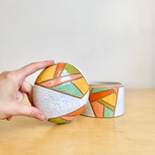 Load image into Gallery viewer, Jar - 22
