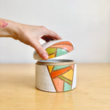 Load image into Gallery viewer, Jar - 22
