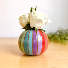 Load image into Gallery viewer, Bud Vase - 4
