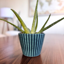 Load image into Gallery viewer, 4&quot; Table Planter - Blues Tapered

