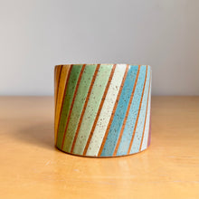 Load image into Gallery viewer, 4&quot; Table Planter - 20
