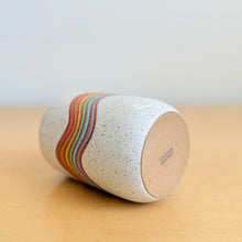 Load image into Gallery viewer, Vase - 10
