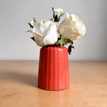 Load image into Gallery viewer, Vase - 37
