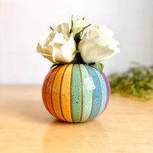 Load image into Gallery viewer, Bud Vase - 7
