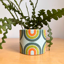 Load image into Gallery viewer, 4&quot; Table Planter - 18

